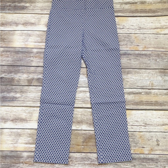 Margaret M Pants - Margaret M Blue and White Diamond Pattern Pants Size M